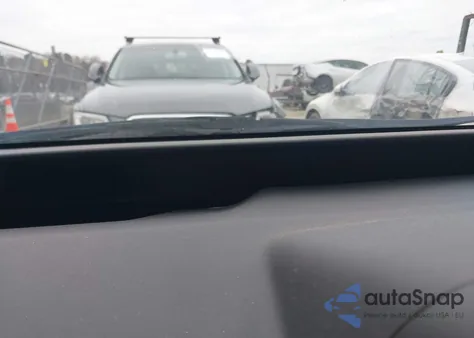 2005 Toyota Prius from USA, damaged, VIN JTDKB20UX57027805